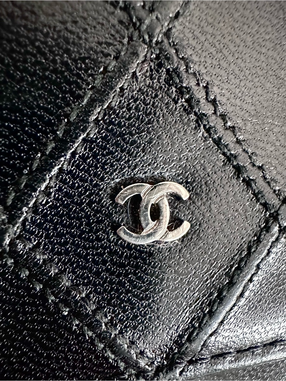 CHANEL Card Holder Quilted - Picture 2 of 11